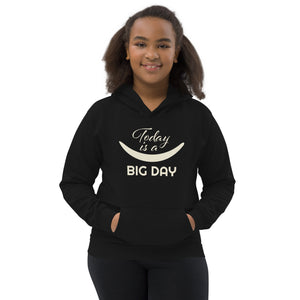 Children's Monumental Day Apparel - Lifestyle Shot
